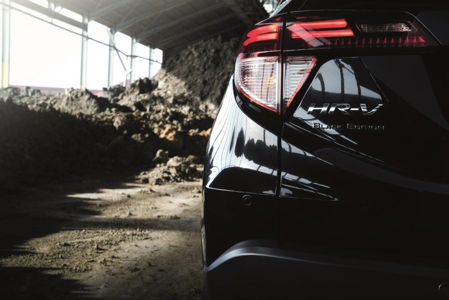 Детали экстерьера Honda HR-V Black Edition 2017 года  (UK) (фото 3 из 4)